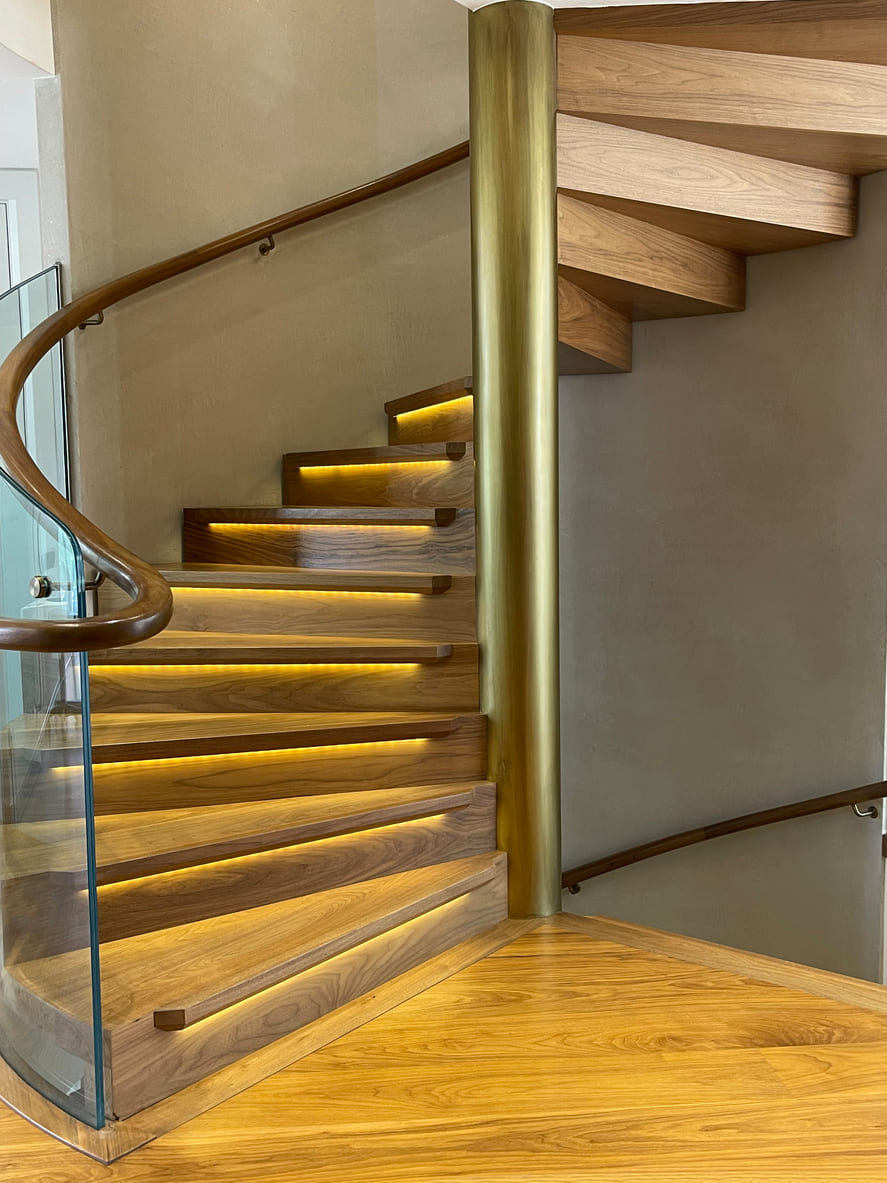 Your Trusted Glass Railing Installer in Brampton