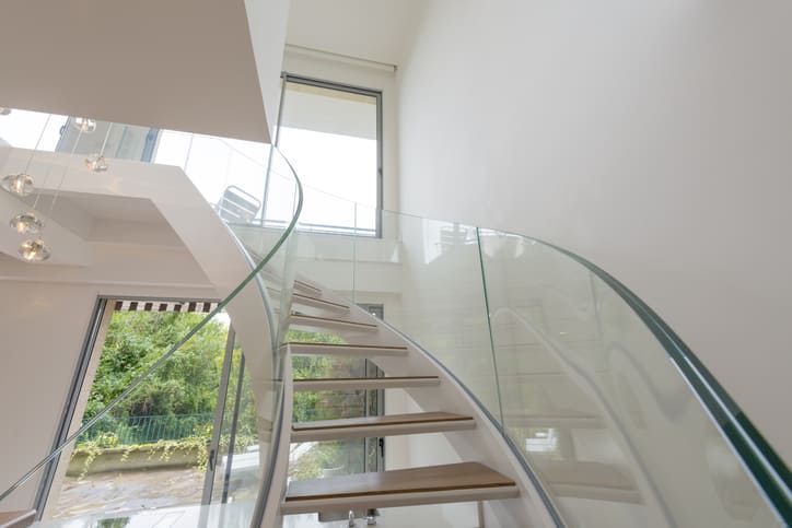 Leading Glass Railing Installer in Milton<br />
