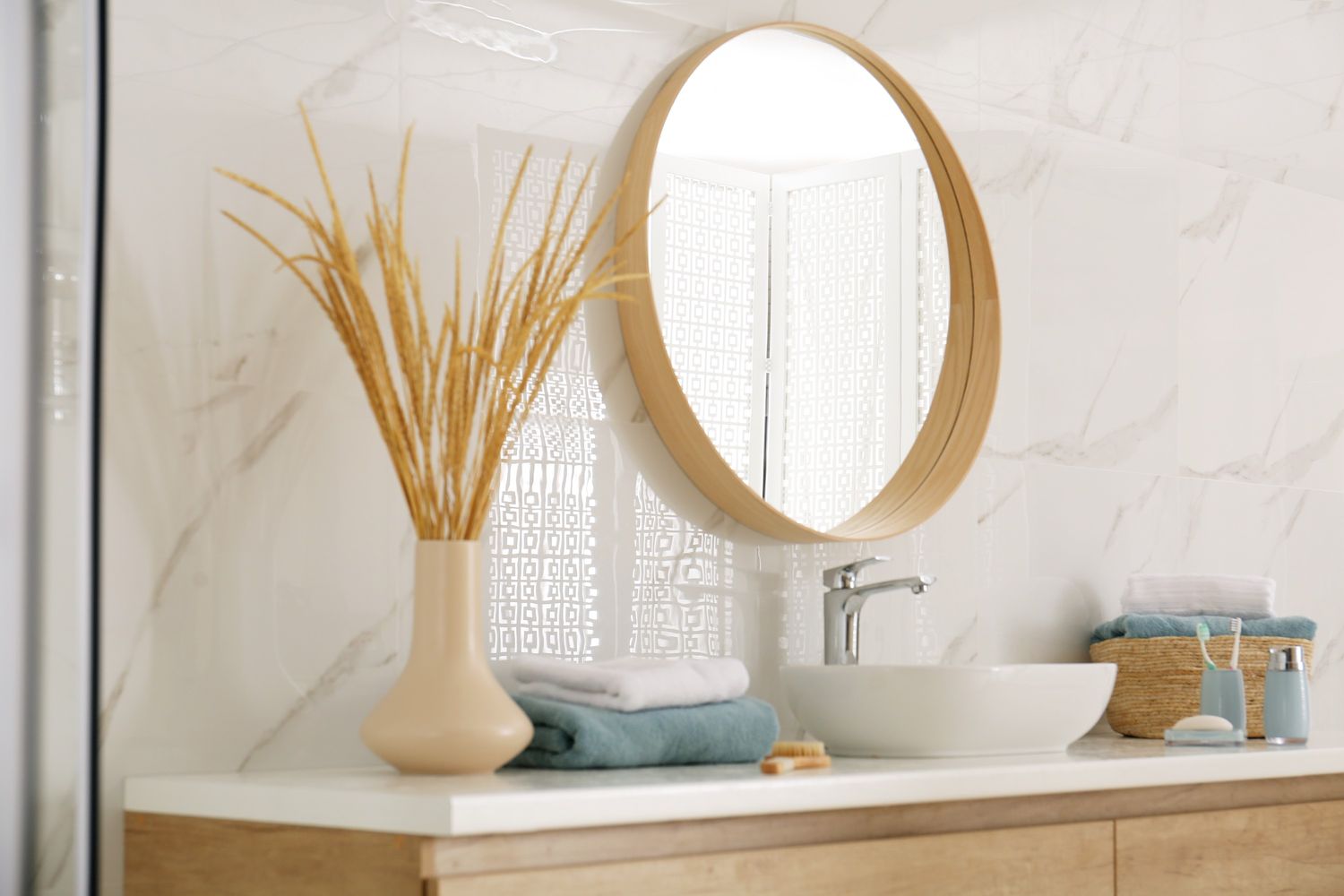 Custom Mirror Installer in Brock