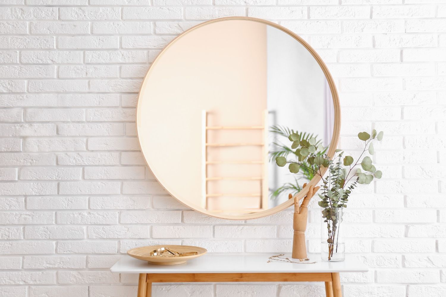 Custom Mirror Installer in Georgina<br />
