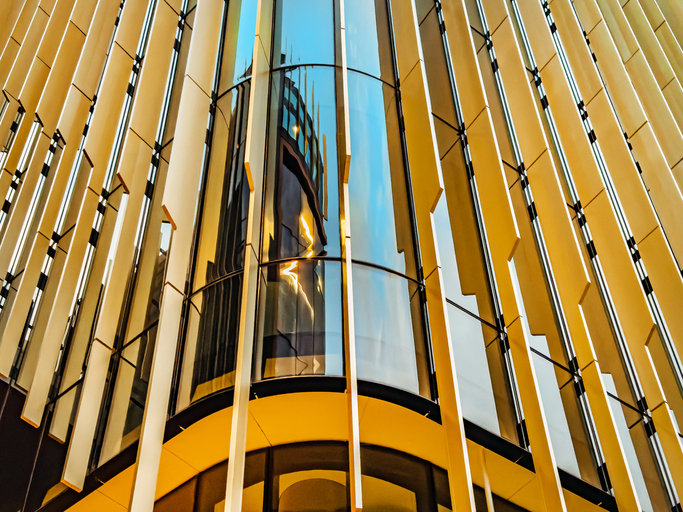 Custom Mirror Installer in Richmond Hill<br />
