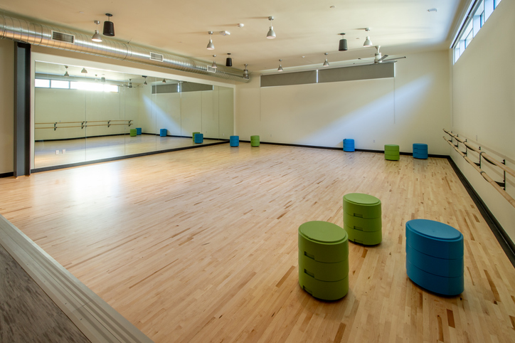 Custom Mirror Installer in Milton<br />
