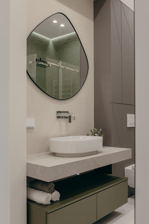 Custom Mirror Manufacturer in Oshawa