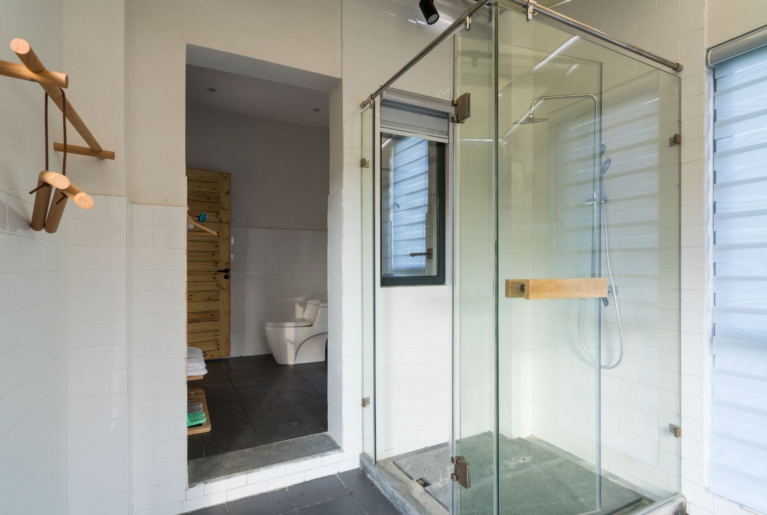 Shower Doors Installation in Clarington<br />

