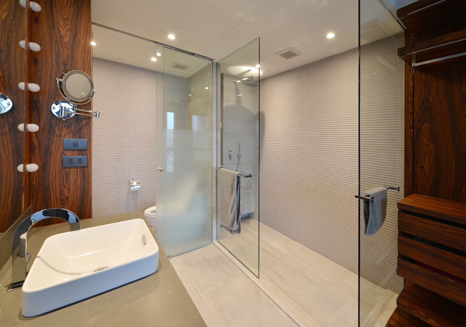 Shower Doors Installation in Toronto