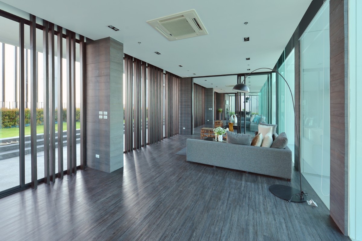 Glass Sliding Walls in Caledon