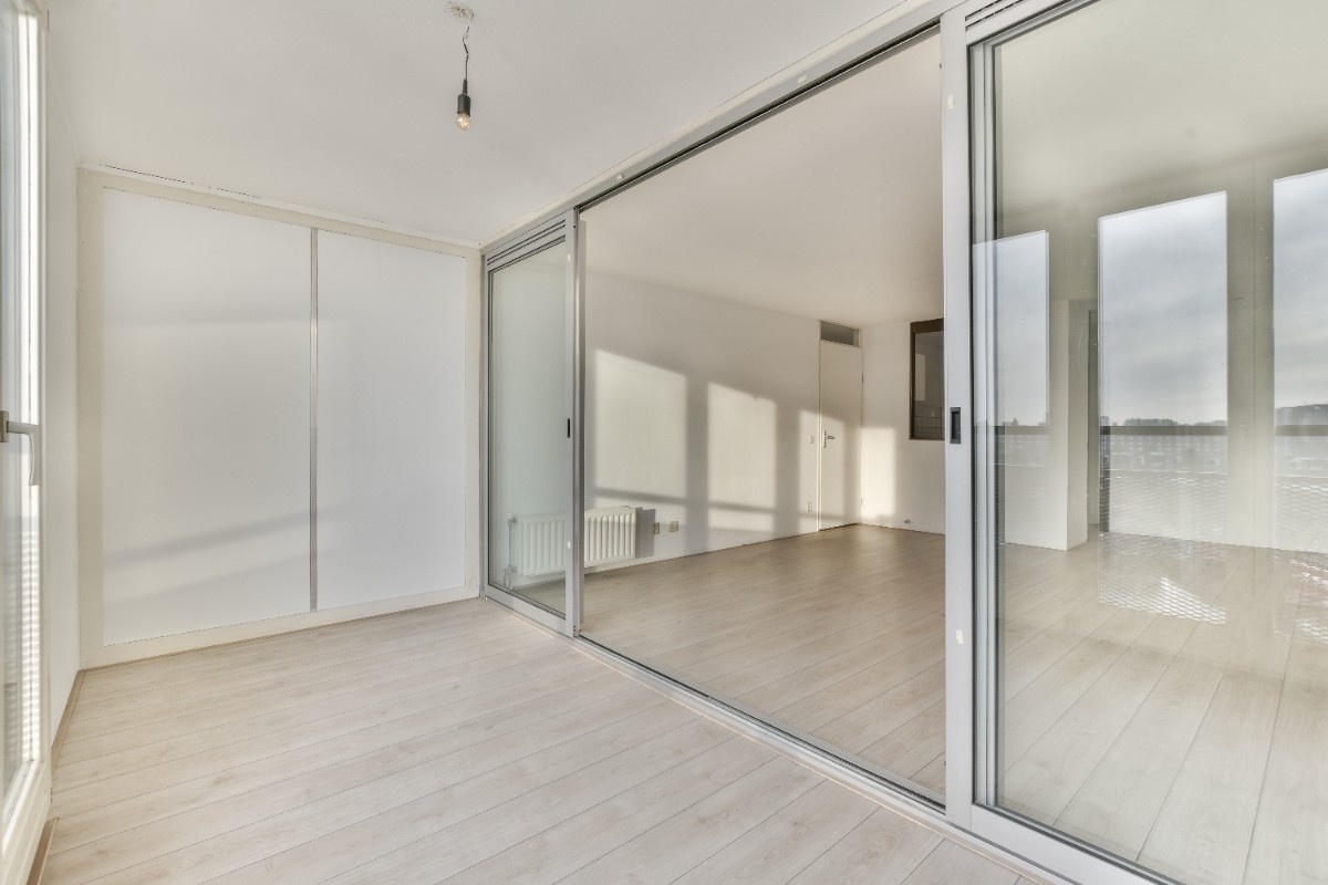 Glass Sliding Walls in Newmarket