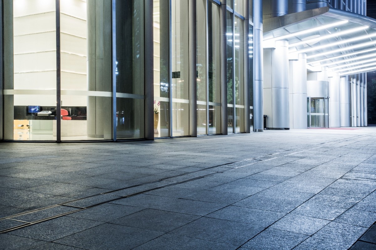 Glass Storefronts in East Gwillimbury<br />
