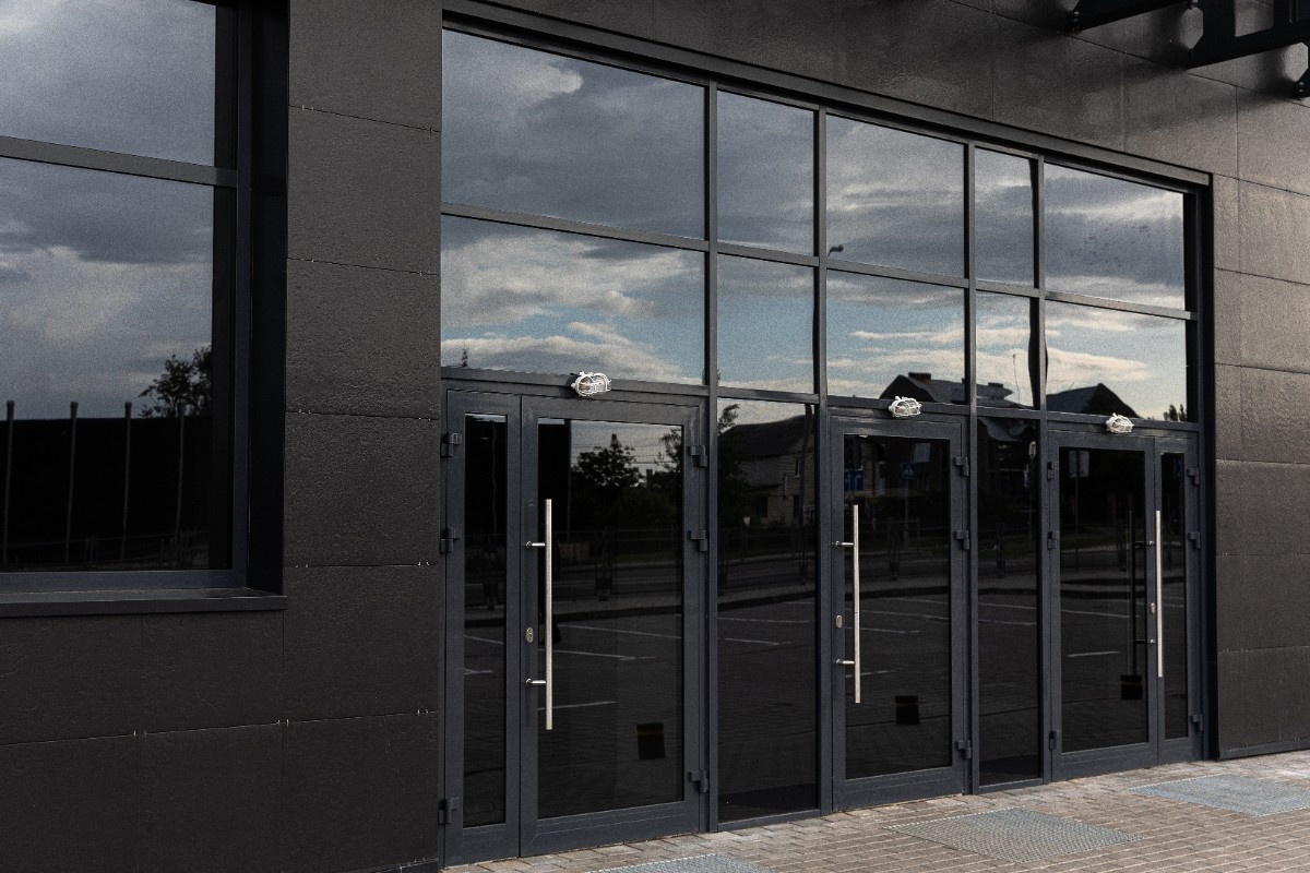 Glass Storefront Installer in Whitby