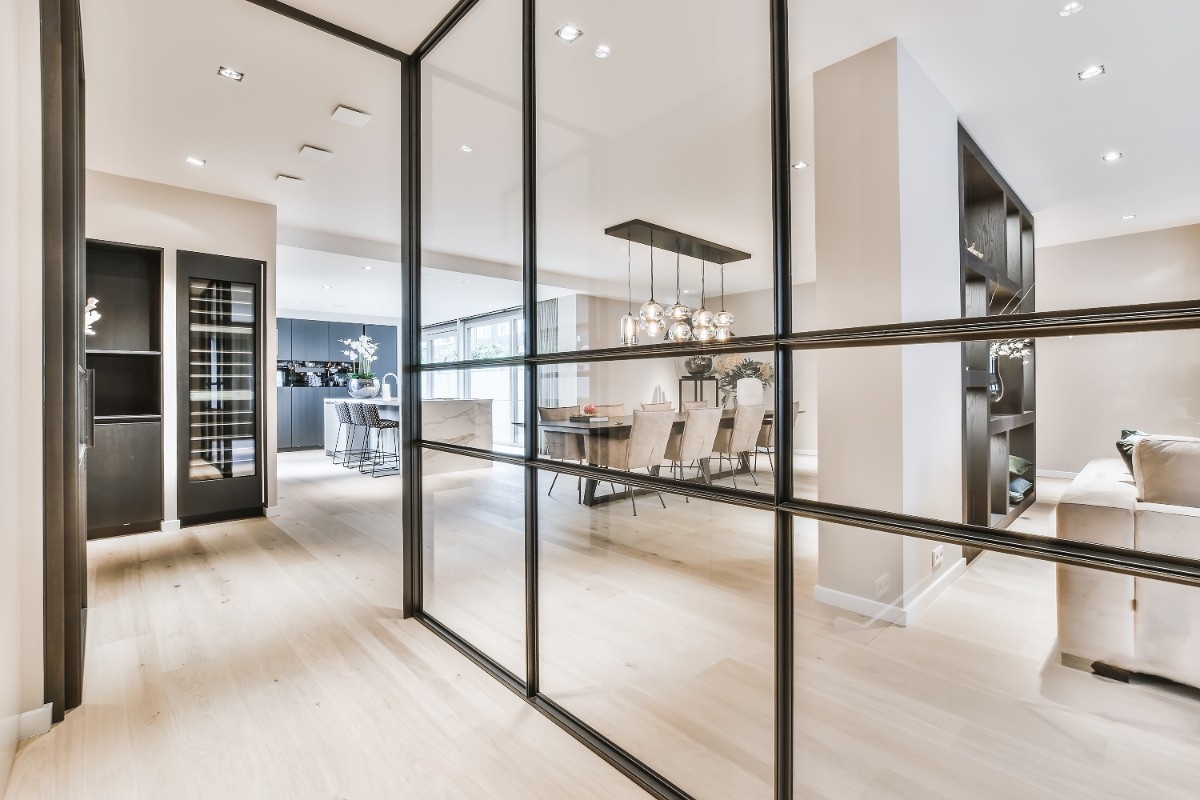 Glass Wall in Milton<br />
