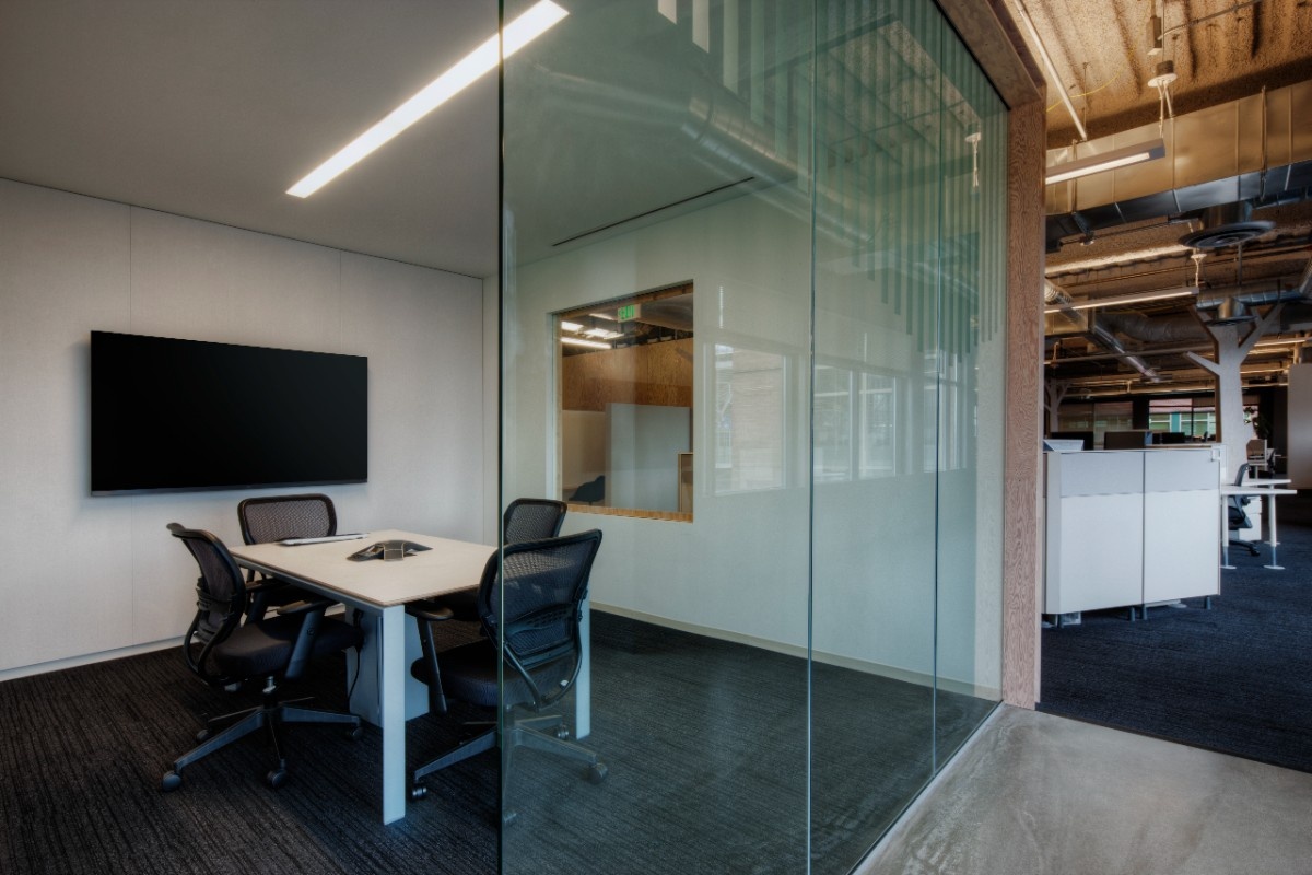 Glass Wall in Scugog