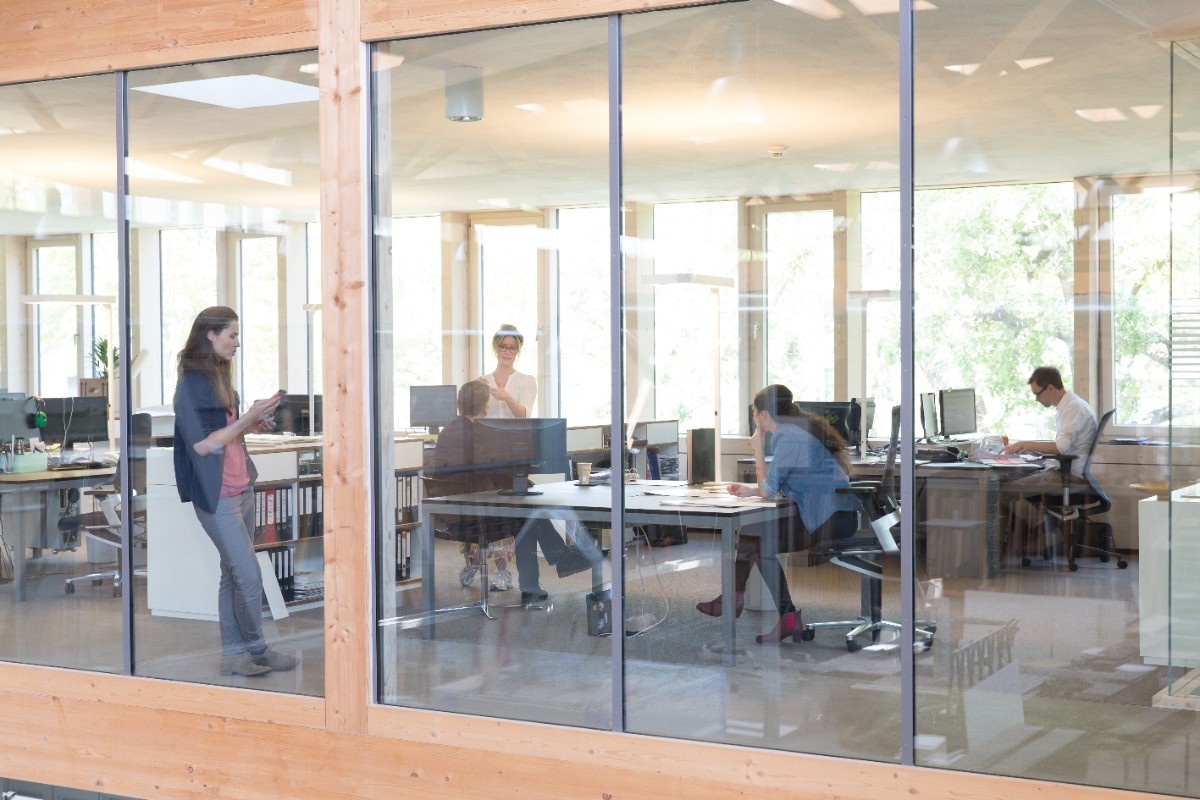 Glass Wall Installer in Toronto<br />
