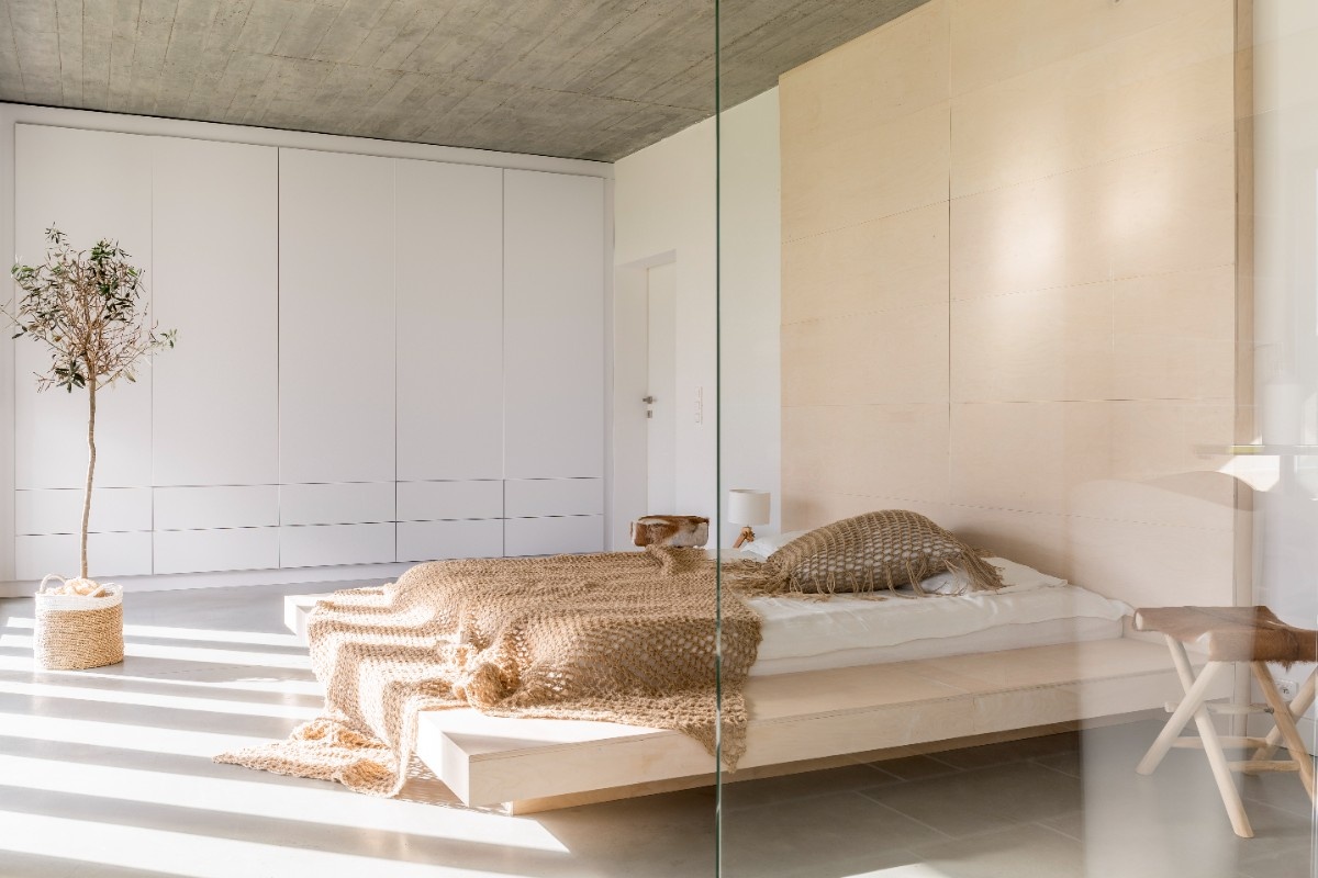 Glass Wall Installer in Uxbridge