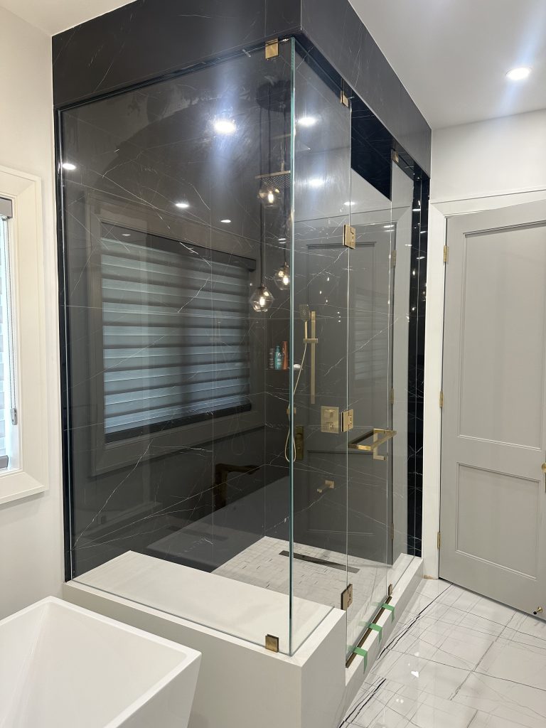 90 DEGREE SHOWER 4