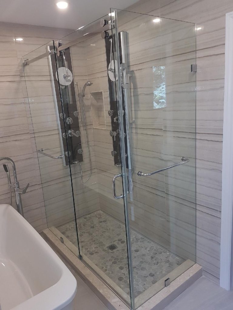 90 DEGREE SLIDING SHOWER
