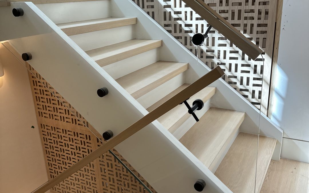 Modern glass railings for stairs