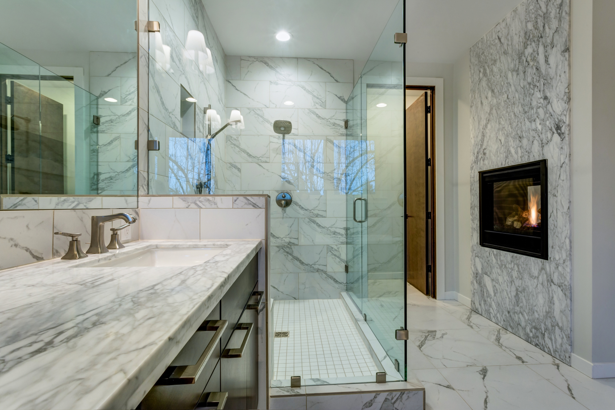 Custom Mirror Manufacturer in Barrie